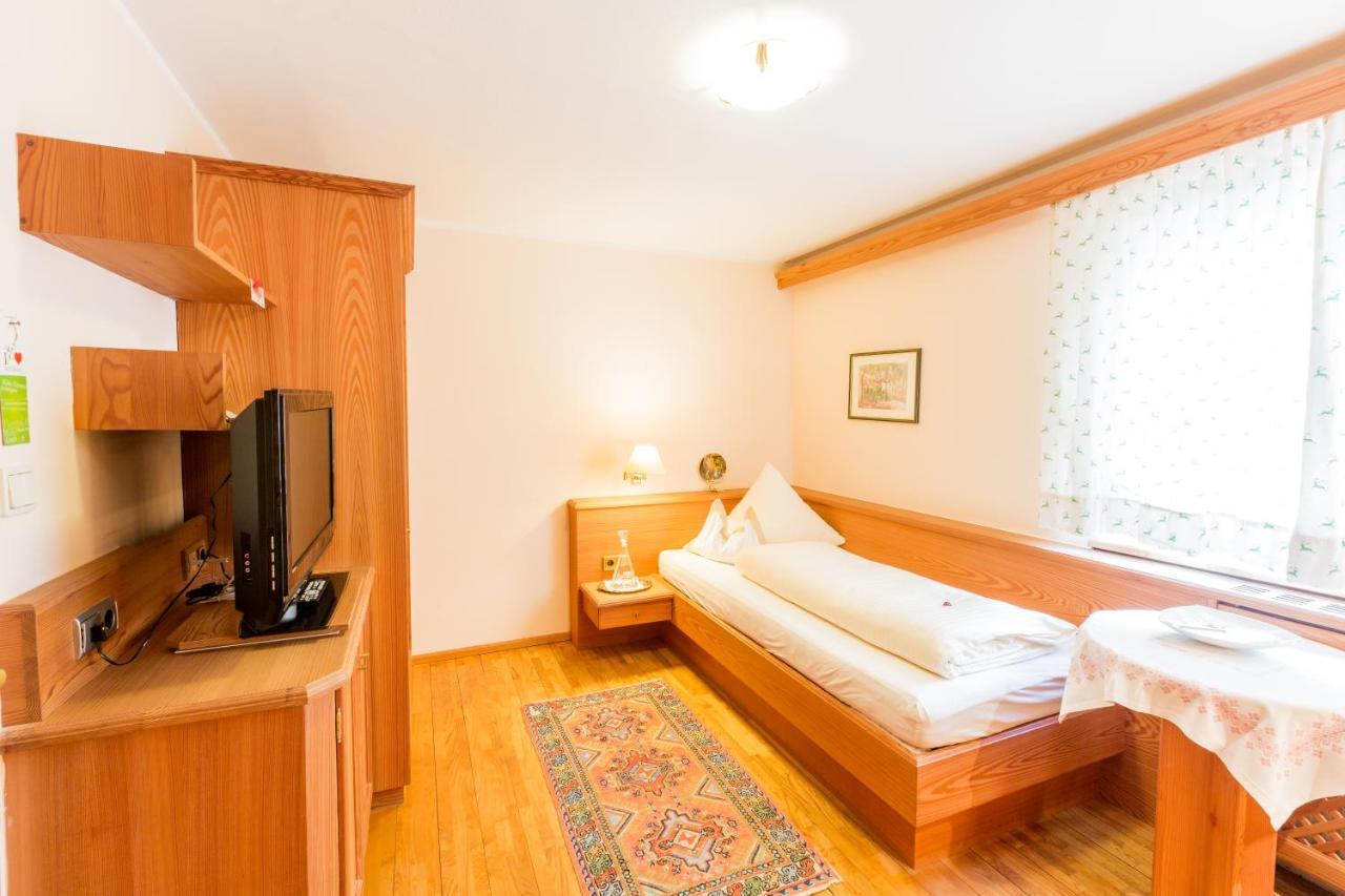 Biohotel Schweitzer Mieming Ngoại thất bức ảnh