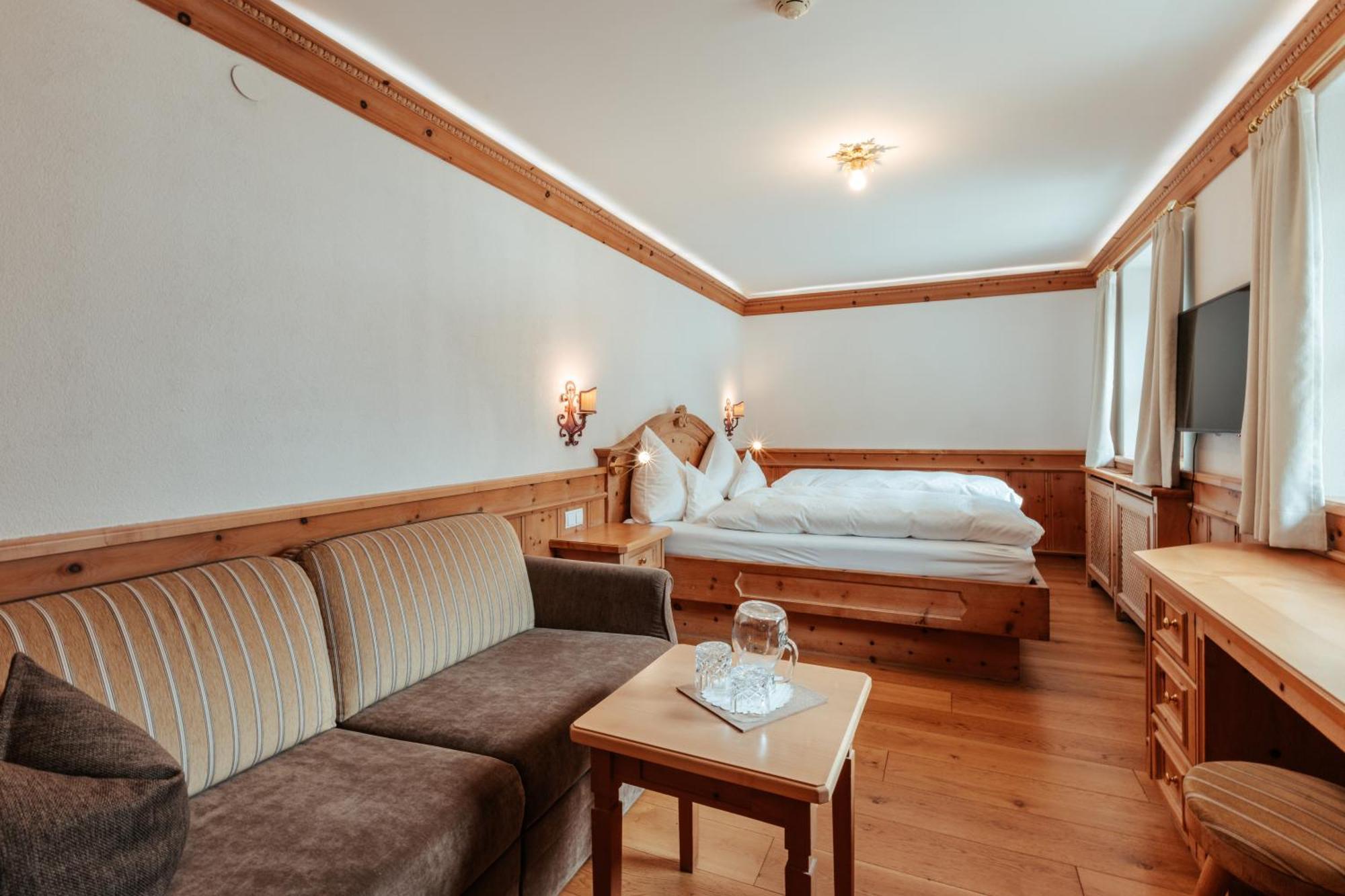 Biohotel Schweitzer Mieming Ngoại thất bức ảnh